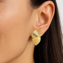 Vintage-Inspired Ribbed Swirl Earrings