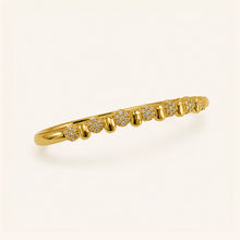 Bezel & Textured Dot  Bracelet