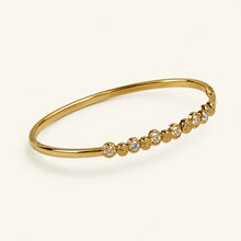 Bezel & Textured Dot  Bracelet