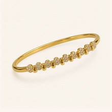 Bezel & Textured Dot  Bracelet